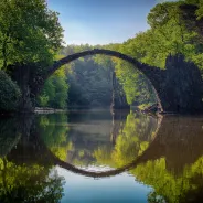 Arch bridge